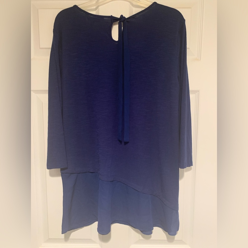Company Ellen Tracy-large, royal blue top, keyhole ribbon tie at the back.
